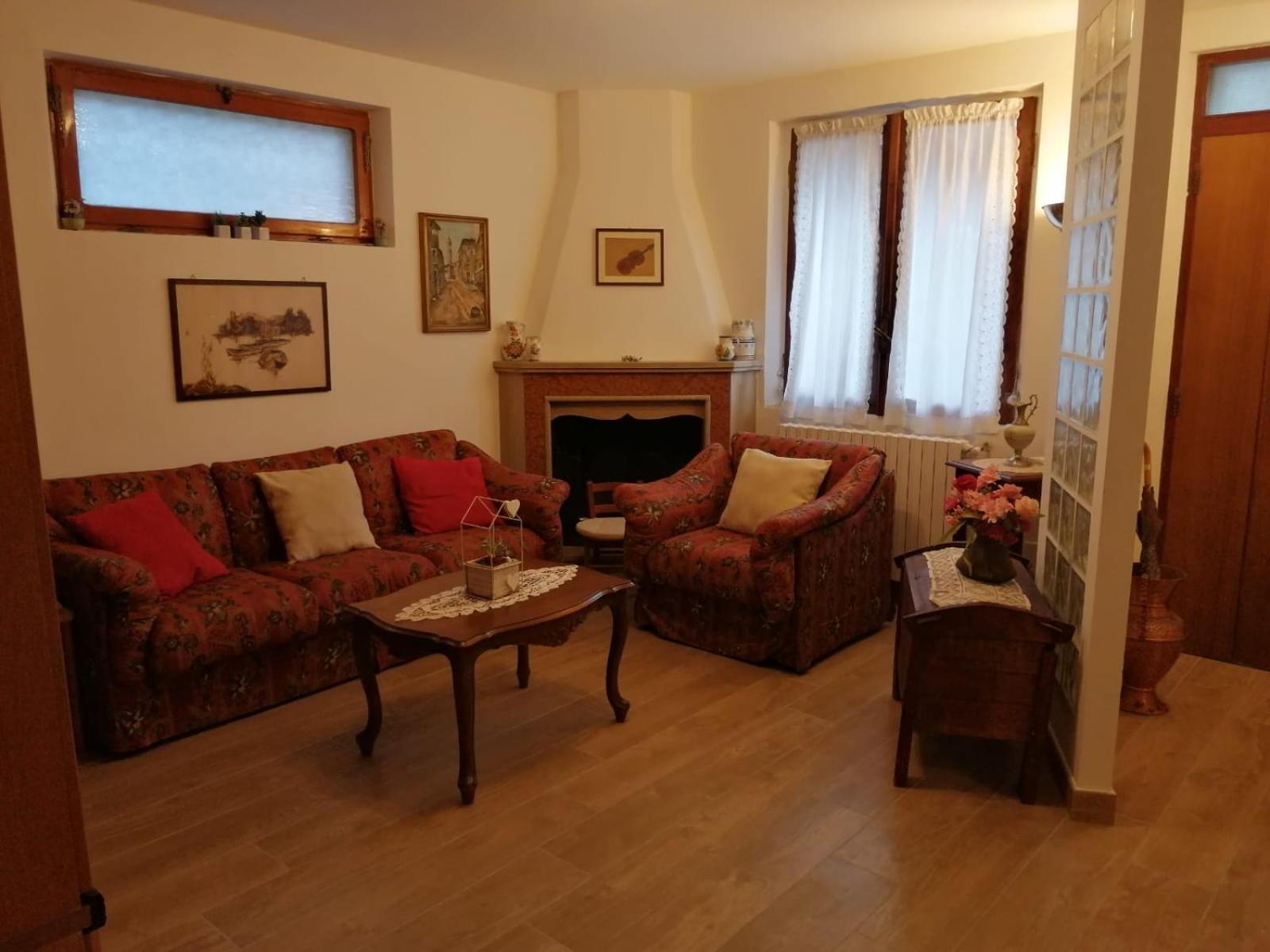 Holiday home La Di Capolaia Introdacqua